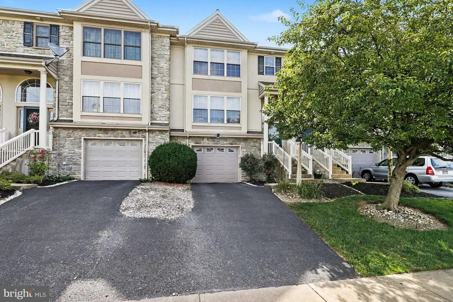 634 Lausch Ln, Lancaster, PA 17601 - #2