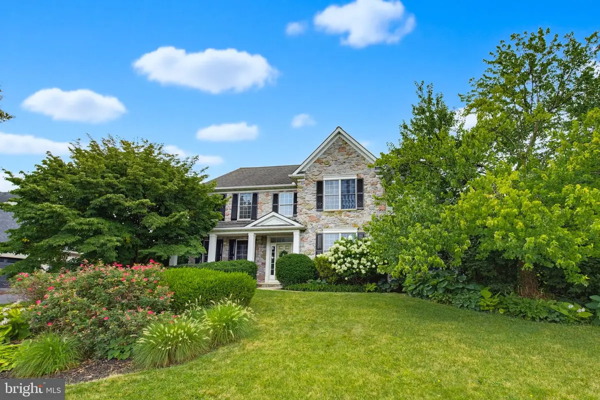 137 Huntingwood Dr, Lancaster, PA 17602 - #1