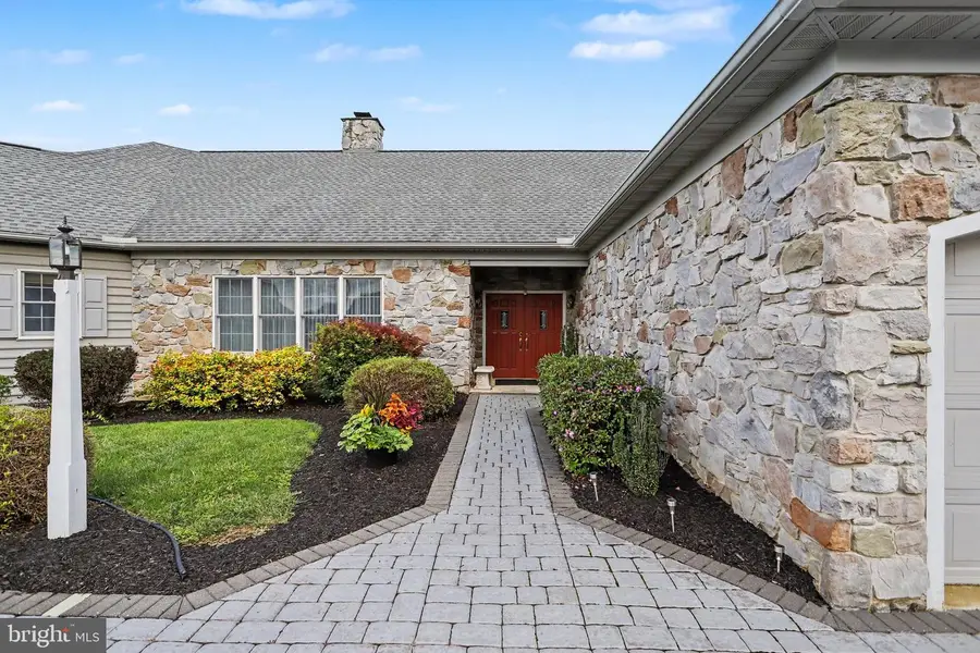 306 Country Meadows Dr, Lancaster, PA 17602 - #3