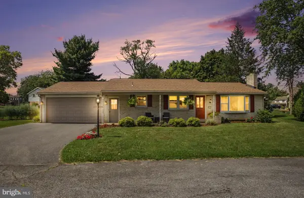 809 Sentz Dr, MOUNT JOY, PA 17552