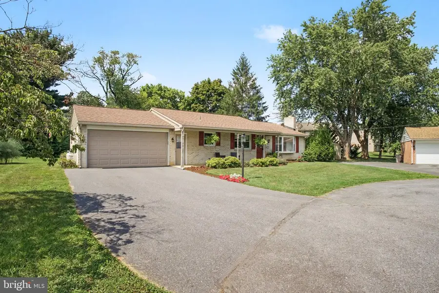 809 Sentz Dr, Mount Joy, PA 17552 - #3