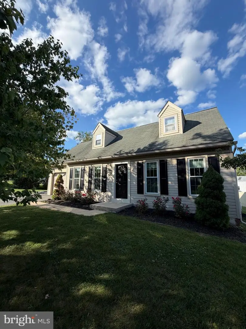 129 Buchland, Ephrata, PA 17522 - #2