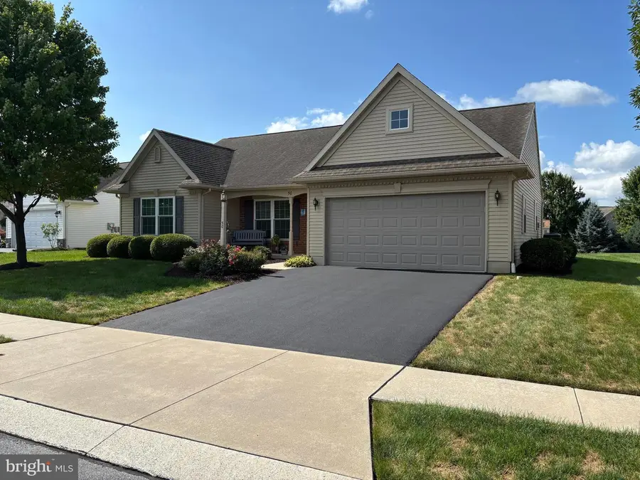 50 Bloomfield Dr, Ephrata, PA 17522 - #2