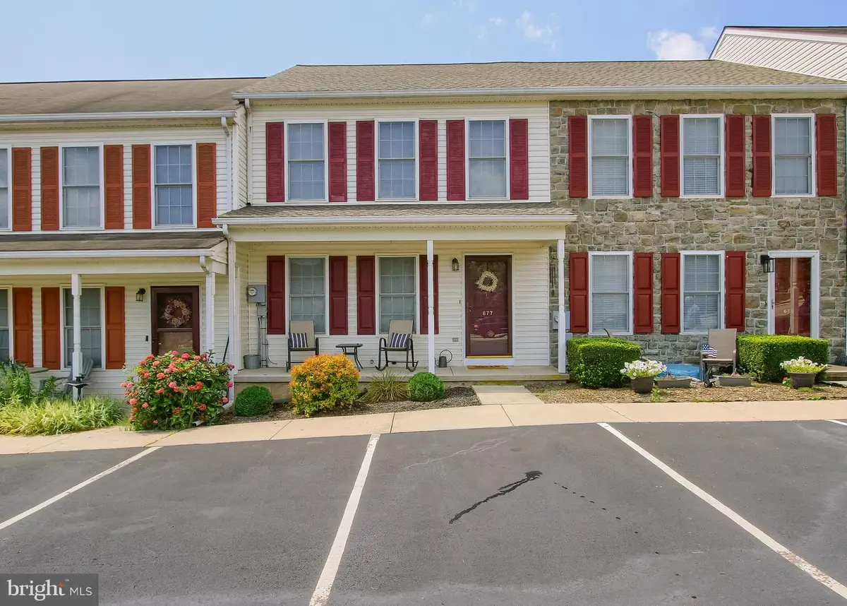677 Knoll Dr, Mount Joy, PA 17552 - #1