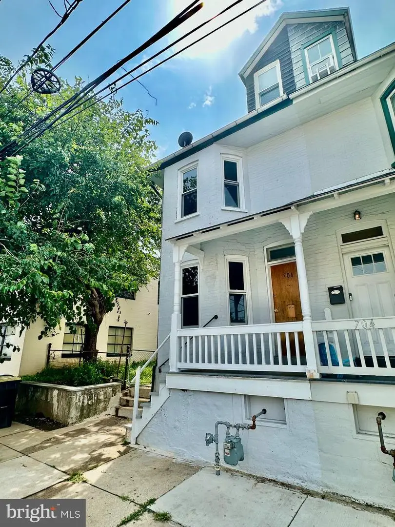 706 E Walnut St, Lancaster, PA 17602 - #2