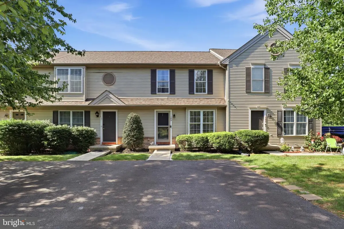 109 Banyan Circle Dr, Lancaster, PA 17603 - #1