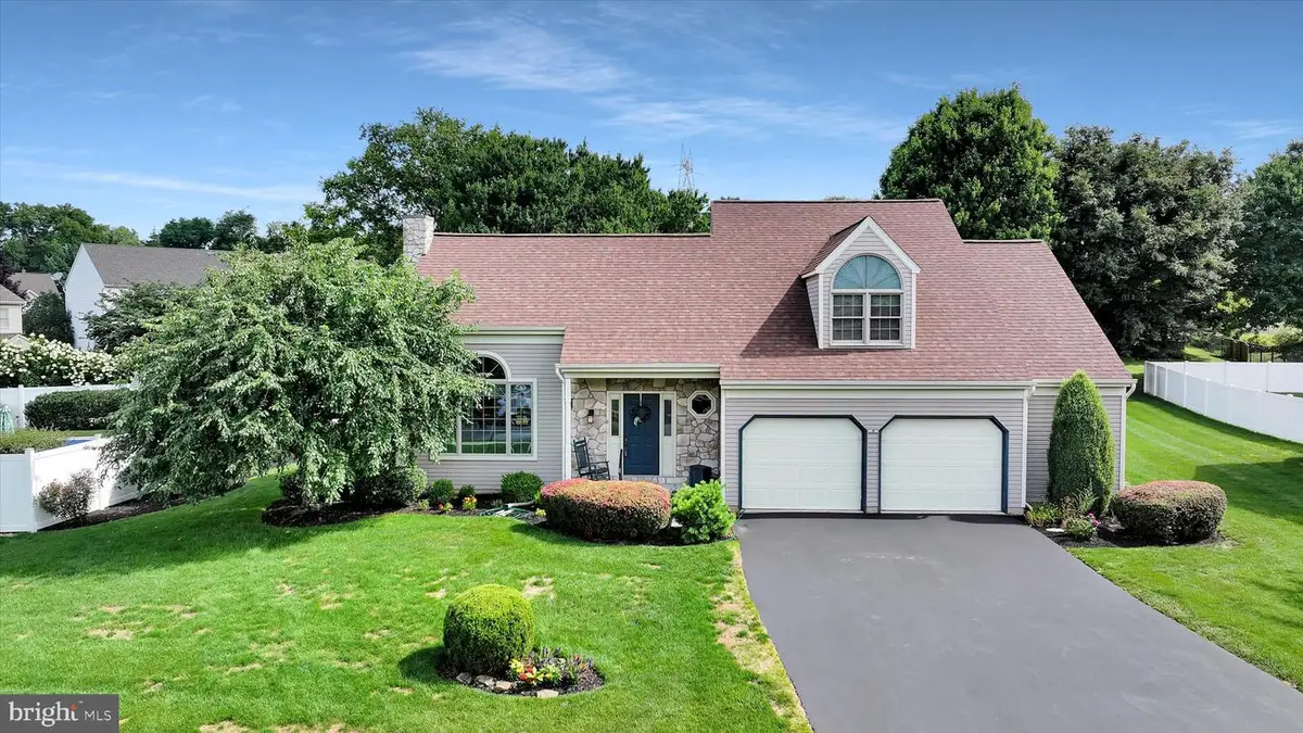 8 Barbara Ln, Lititz, PA 17543 - #1