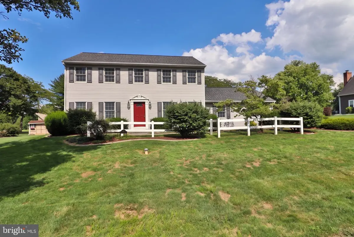 591 Crosswinds Dr, Lititz, PA 17543 - #1