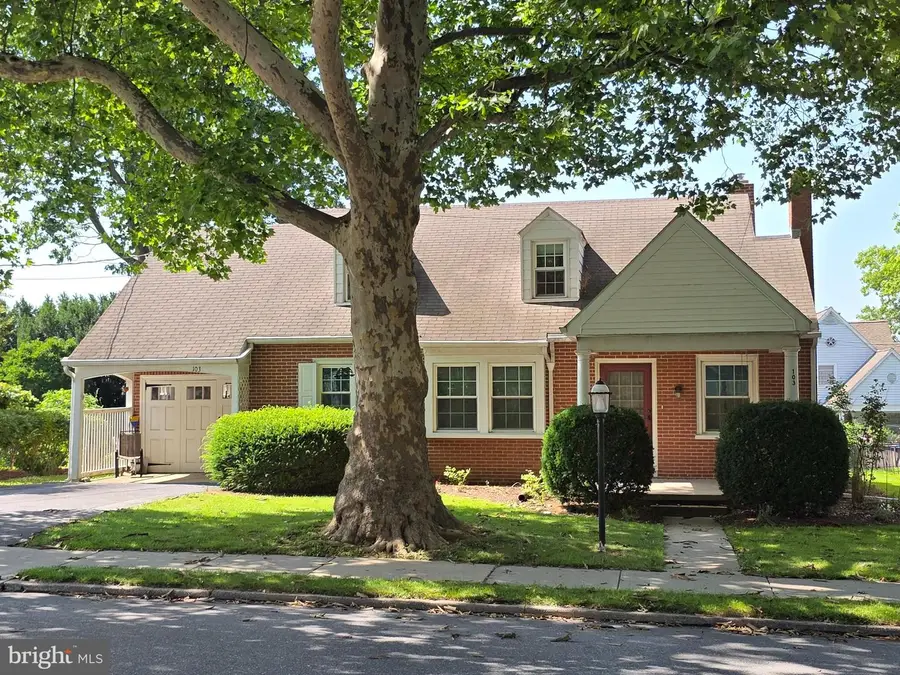 103 W Conestoga St, New Holland, PA 17557 - #2