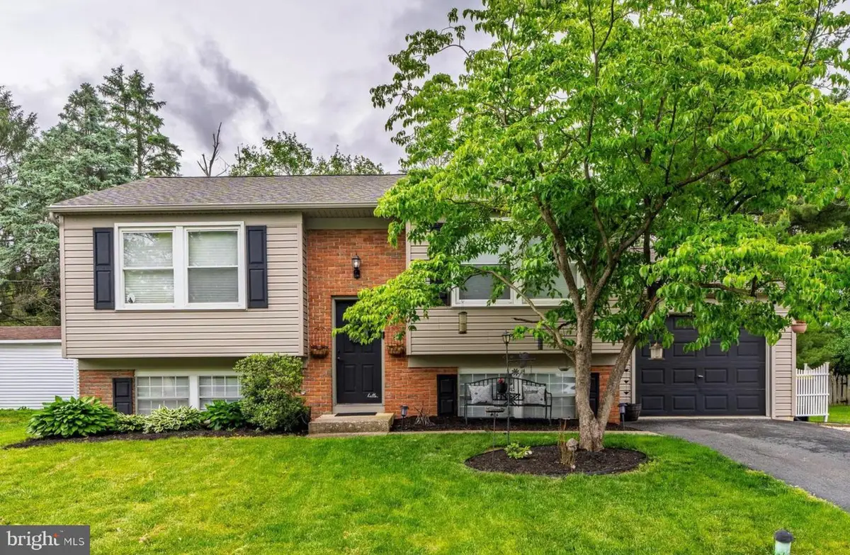 2837 Pebblebrook Dr, Lancaster, PA 17601 - #1
