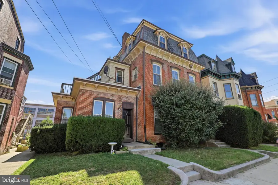 140 N 3rd St, Columbia, PA 17512 - #2
