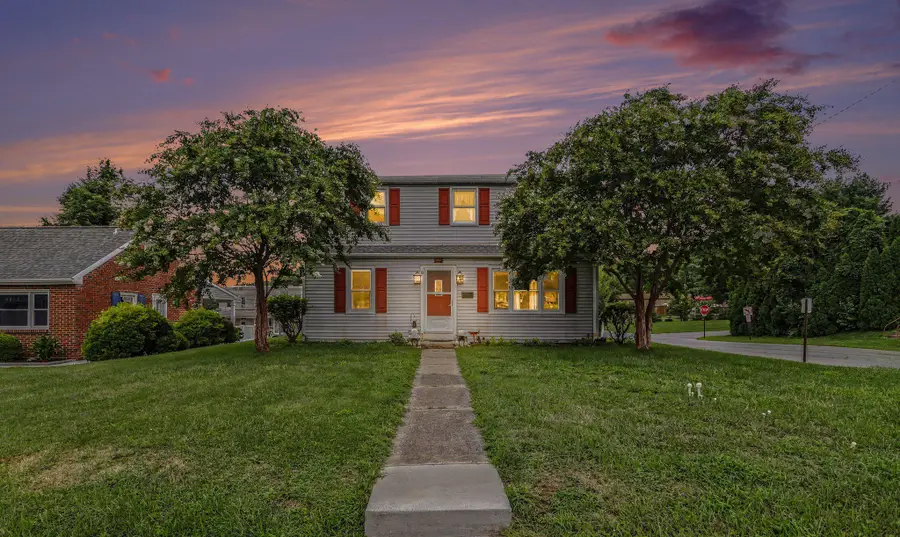 1061 Grinnell Ave, Columbia, PA 17512 - #3