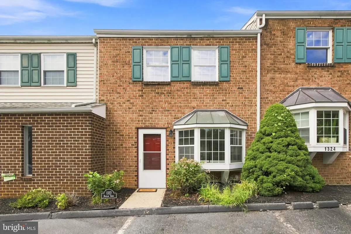 1322 Blue Jay Dr, Lancaster, PA 17601 - #1