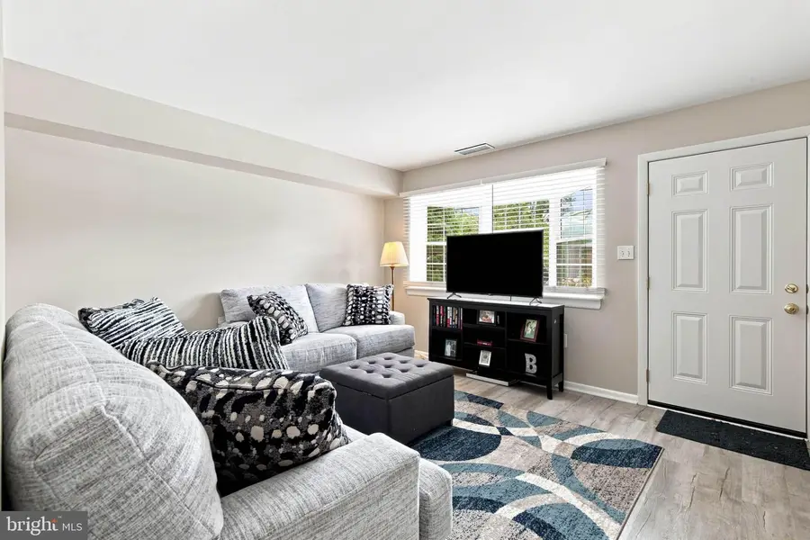1322 Blue Jay Dr, Lancaster, PA 17601 - #3
