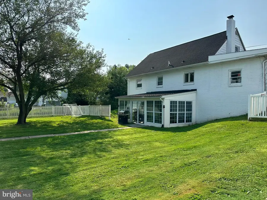 35 Meadow Ln, Lancaster, PA 17601 - #3