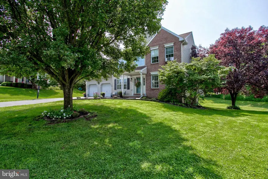 16 Hemlock Dr, Lancaster, PA 17602 - #2