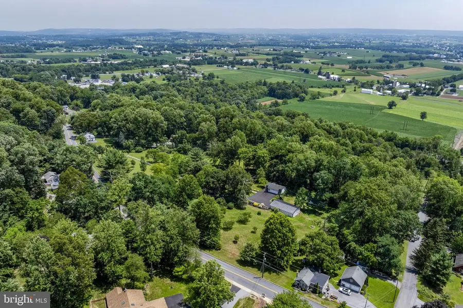 321 Ridge Ave, Ephrata, PA 17522 - #2