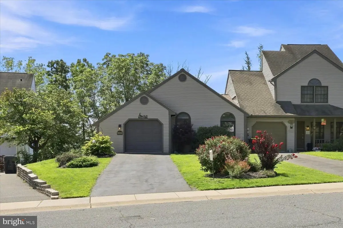 309 W Main St, Adamstown, PA 19501 - #1