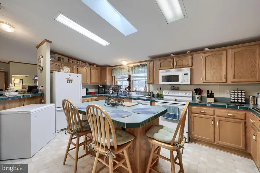 101 Lilly Dr, Ephrata, PA 17522 - #3