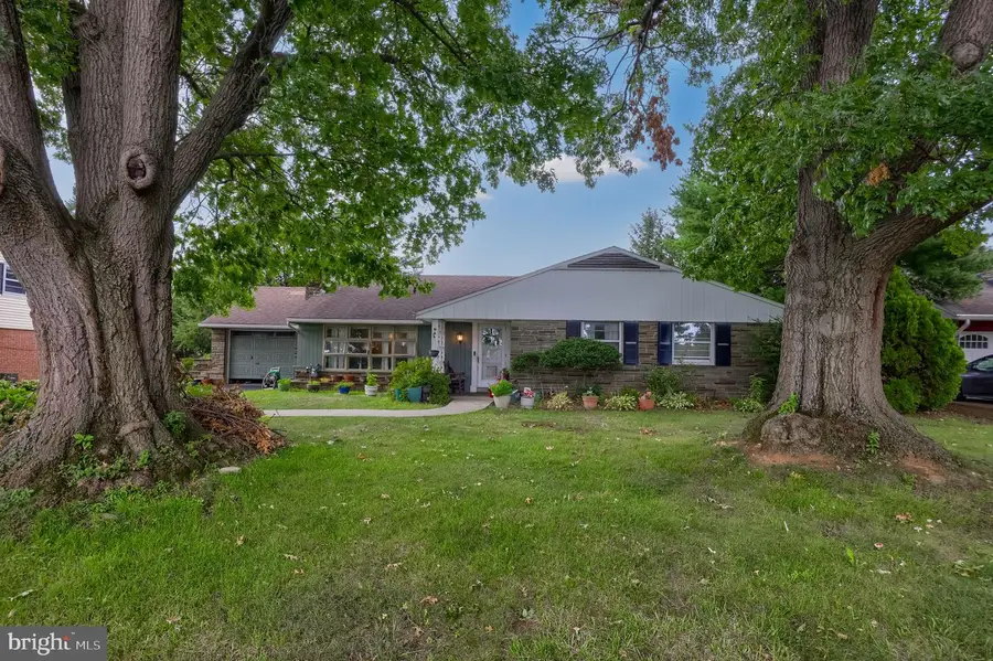 201 Murry Hill Dr, Lancaster, PA 17601 - #2