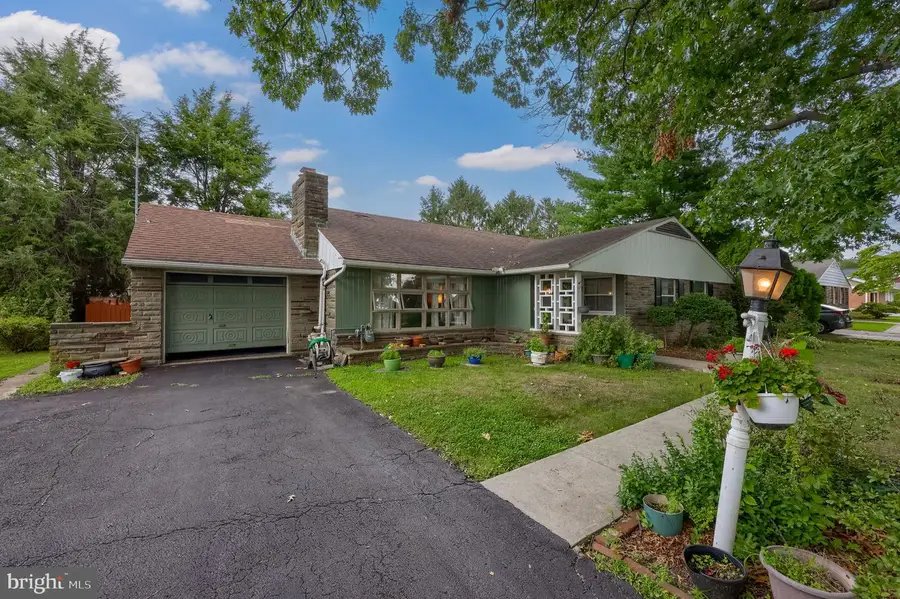 201 Murry Hill Dr, Lancaster, PA 17601 - #3