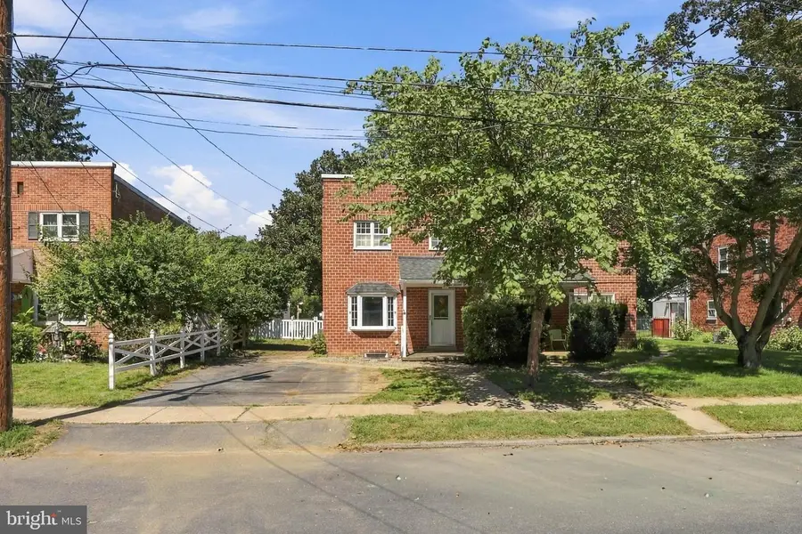 711 Skyline Dr, Lancaster, PA 17601 - #2