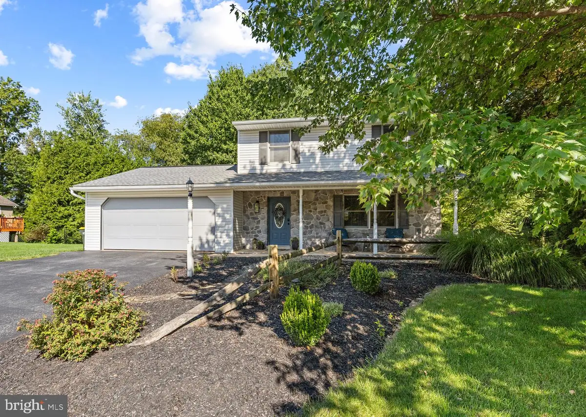 5 Homestead Dr, Denver, PA 17517 - #1