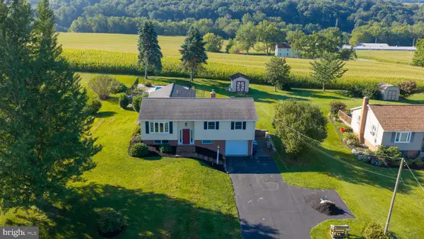 3936 Locust Grove, COLUMBIA, PA 17512
