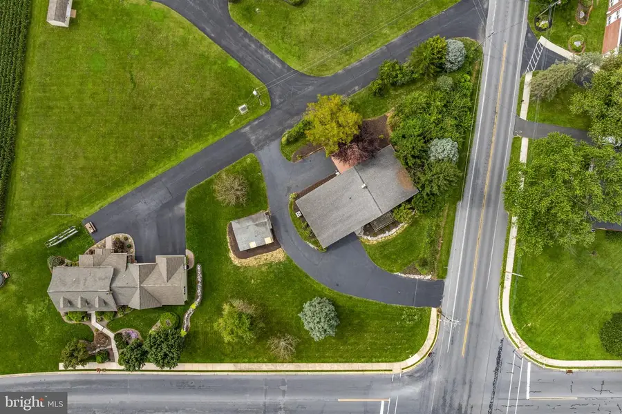 301 E Lancaster Ave, Denver, PA 17517 - #3