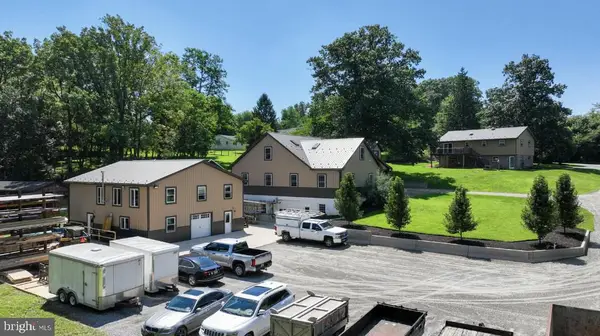 701 Georgetown Rd, RONKS, PA 17572