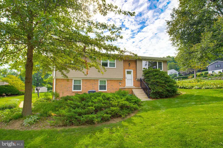 104 Oxford Dr, Lititz, PA 17543 - #2