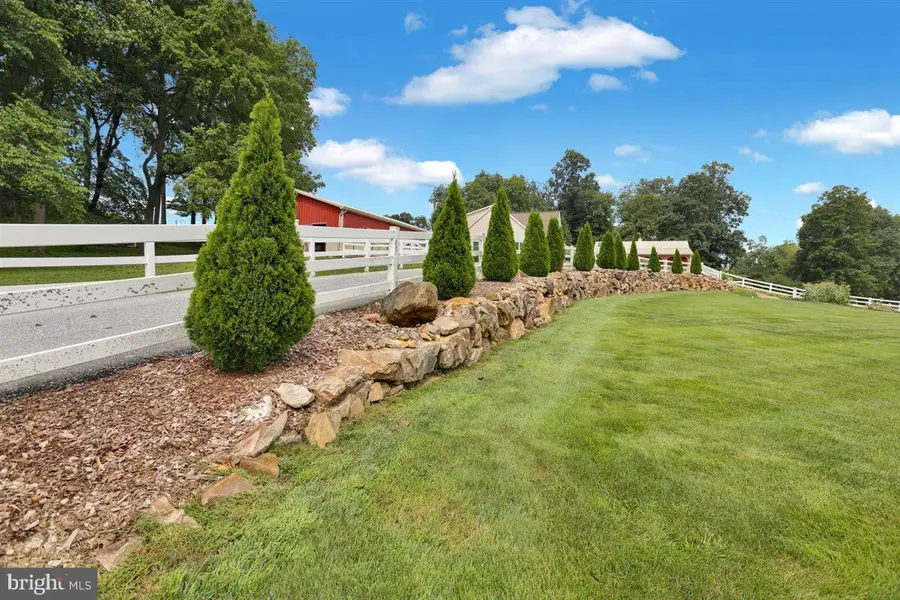 942 Valley Rd, Quarryville, PA 17566 - #2
