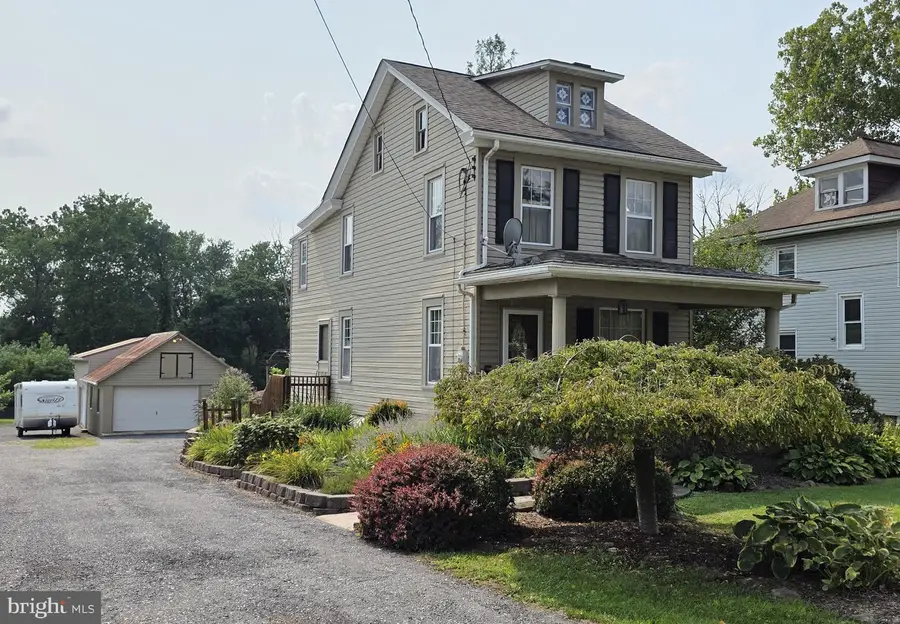 128 Monroe St, Denver, PA 17517 - #2