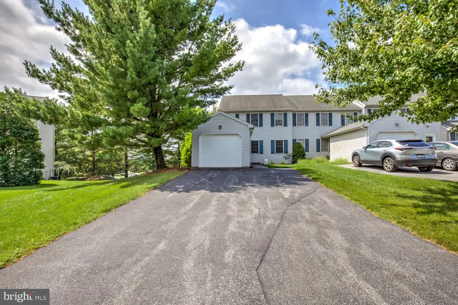 504 Wood Duck Dr, Manheim, PA 17545 - #2