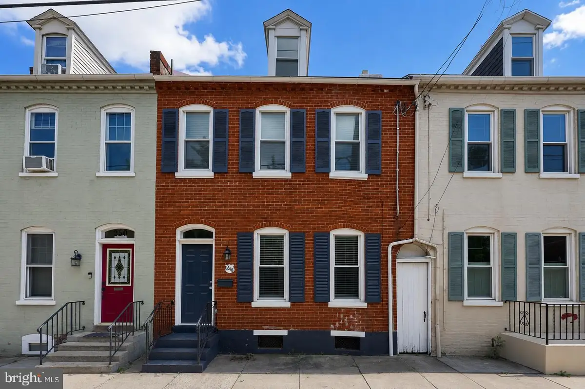 248 E Walnut St, Lancaster, PA 17602 - #1