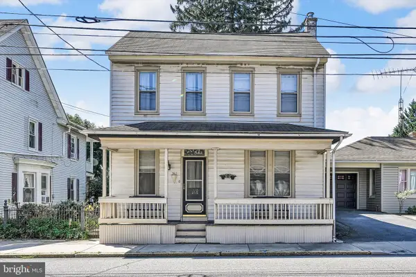 110 N Main St, MANHEIM, PA 17545