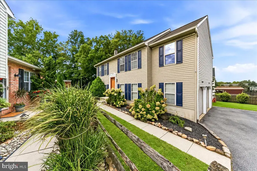 208 S Lime St, Quarryville, PA 17566 - #2