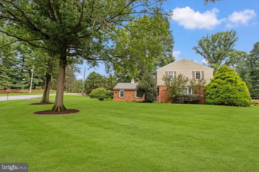 1545 Valley Rd, Lancaster, PA 17603 - #2