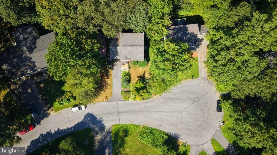 12 Picnic Woods Cir, Lititz, PA 17543 - #2