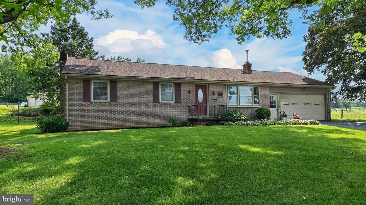5757 Division Hwy, Narvon, PA 17555 - #1