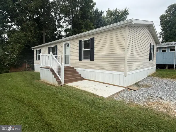 100 Market St #16, BAINBRIDGE, PA 17502