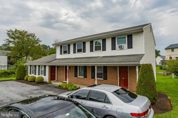 71-75 Akron Rd, EPHRATA, PA 17522