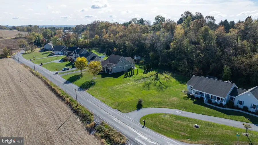 786 Fairview St, Mount Joy, PA 17552 - #2