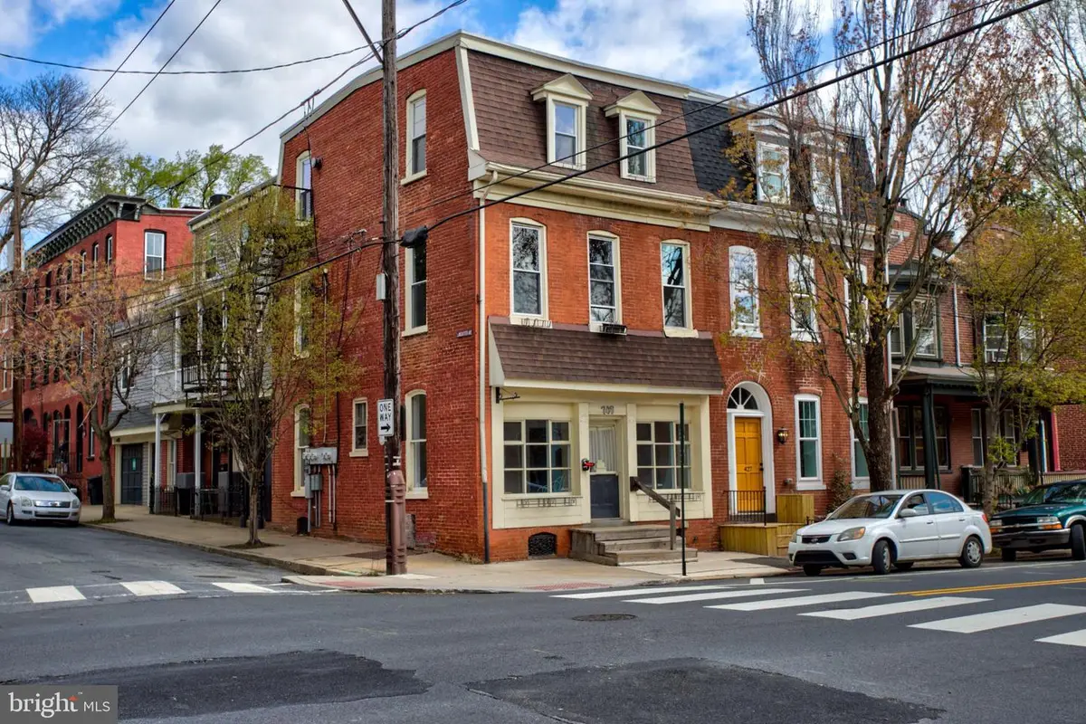 429 W Lemon St, Lancaster, PA 17603 - #1