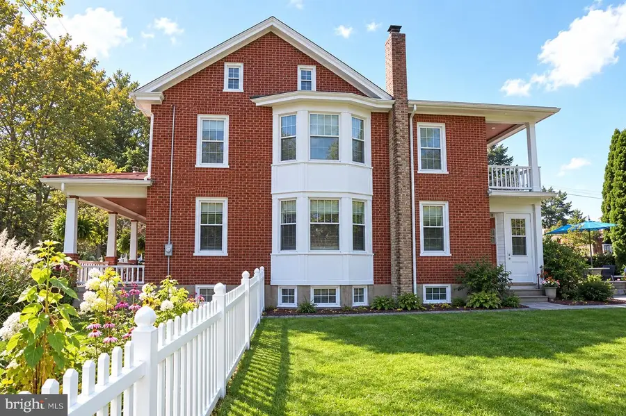 222 N 6th St, Denver, PA 17517 - #3