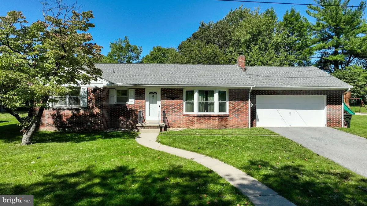 42 Oak Ln, Stevens, PA 17578 - #1