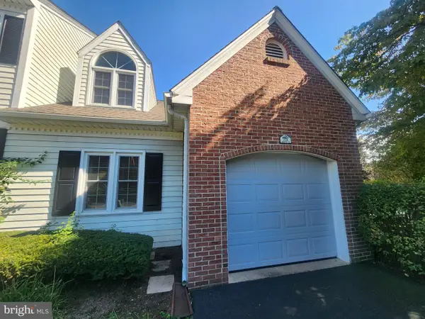 3228 Pinewyn Cir, LANCASTER, PA 17601