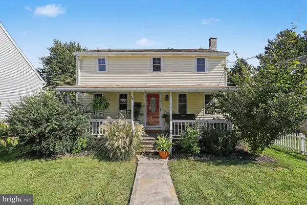 109 Leaman St, LITITZ, PA 17543