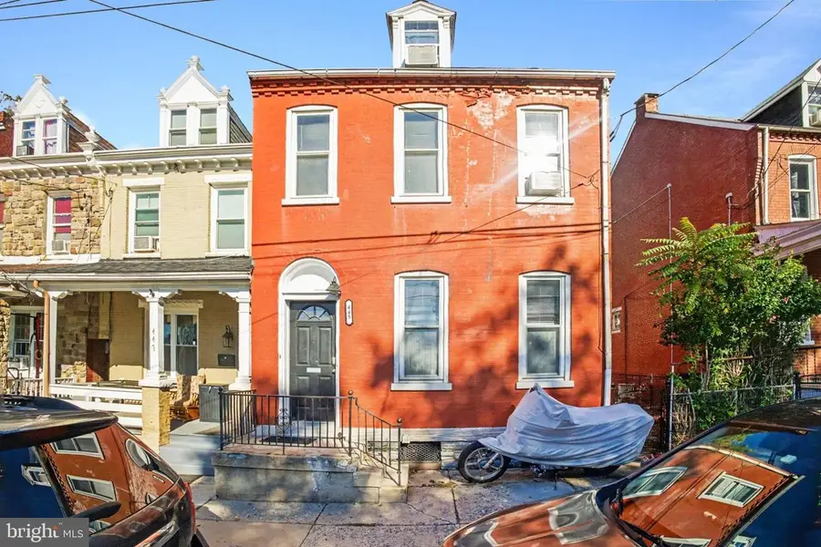445 St Joseph St, Lancaster, PA 17603 - #2
