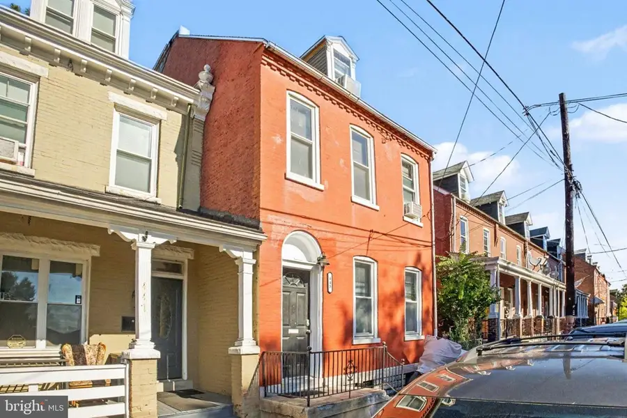 445 St Joseph St, Lancaster, PA 17603 - #3